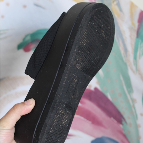 Vintage Trash Sandal Platforms π€π€ - Picture 4 of 4